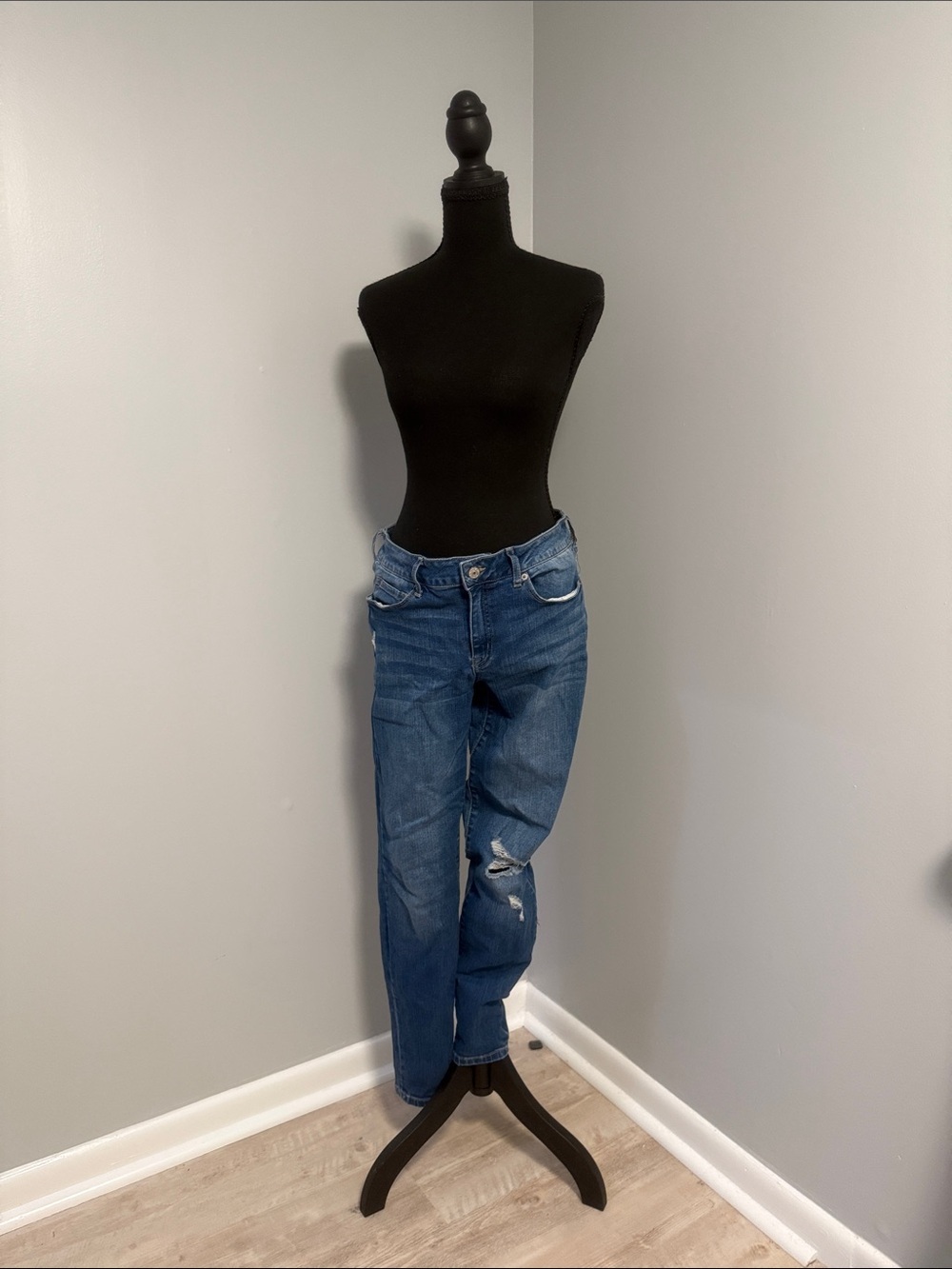 Rewash Women's Skinny Jeans in Blue with Distressed Knee